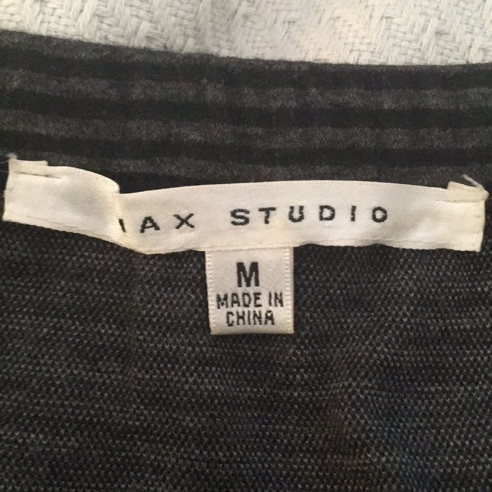 Max studio skirt